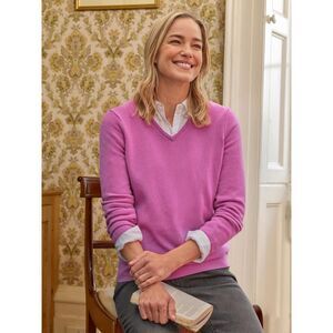 WoolOvers Womens/Ladies Cashmere V Neck Sweater / Bright Magenta